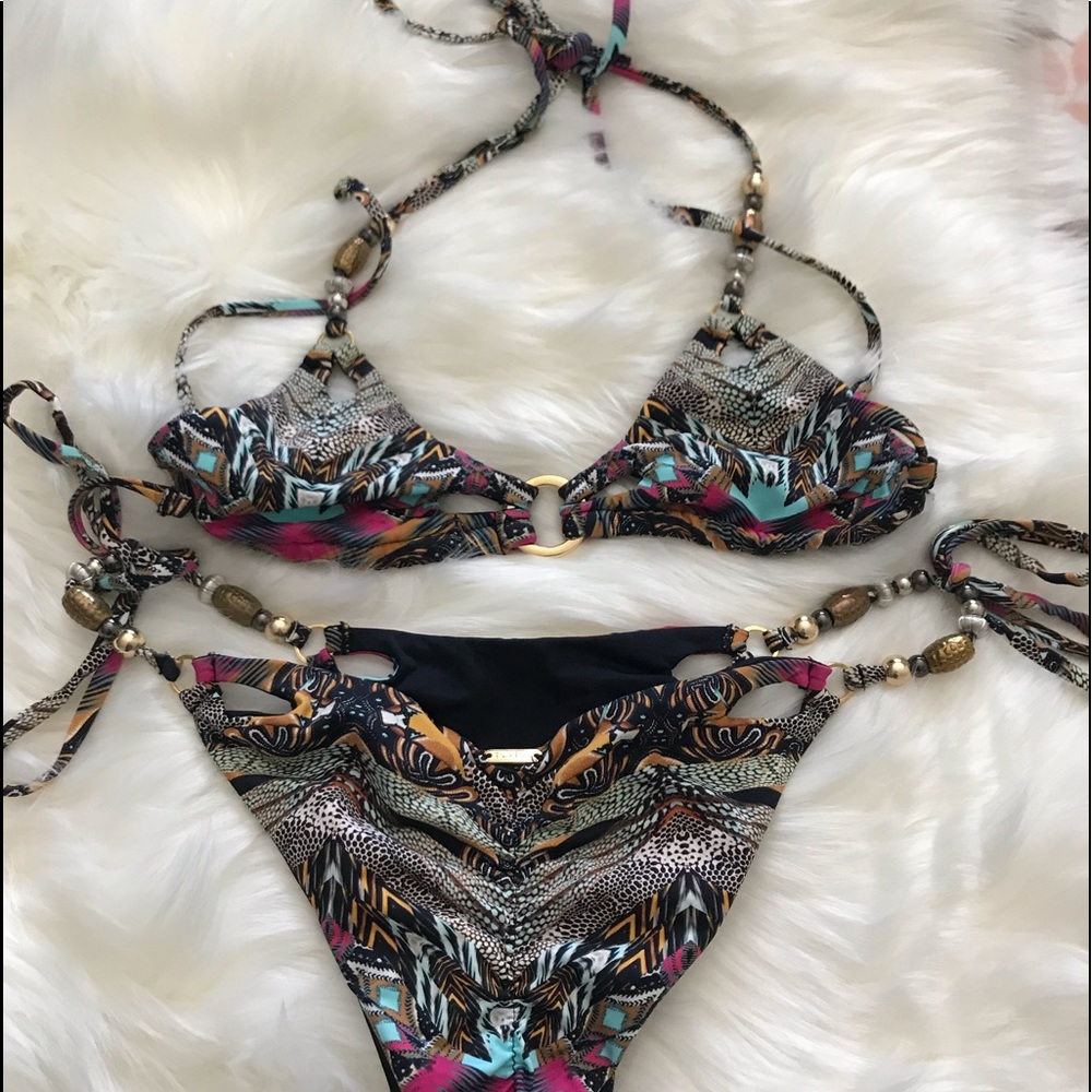 Beach bunny bikini